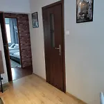 Familijny *